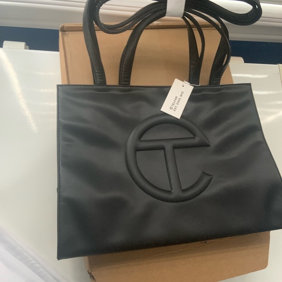 Telfar Shopping Bag Black (medium) - Picture 4 of 5